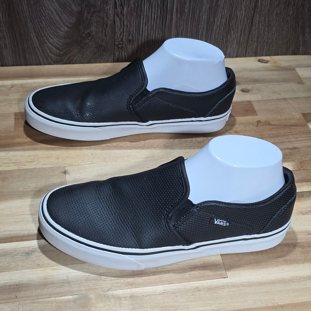 Vans Classic Perforated Leather Slip On‎ Shoes Women's 7.5 Black White